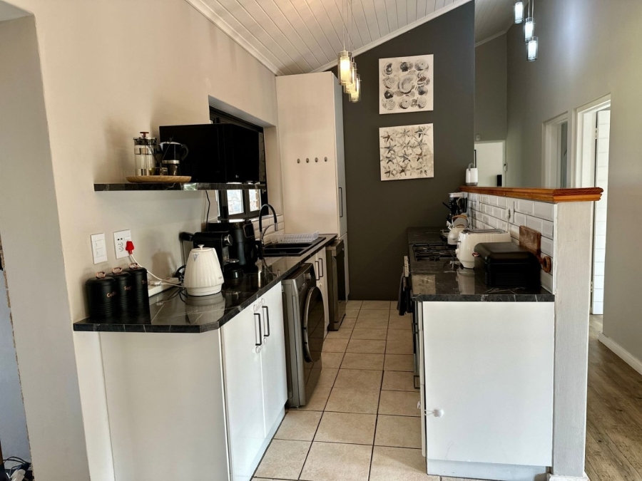 4 Bedroom Property for Sale in Sandbaai Western Cape